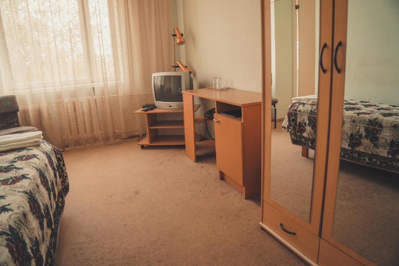 Hotell Paeaesuke Jõhvi Exteriör bild