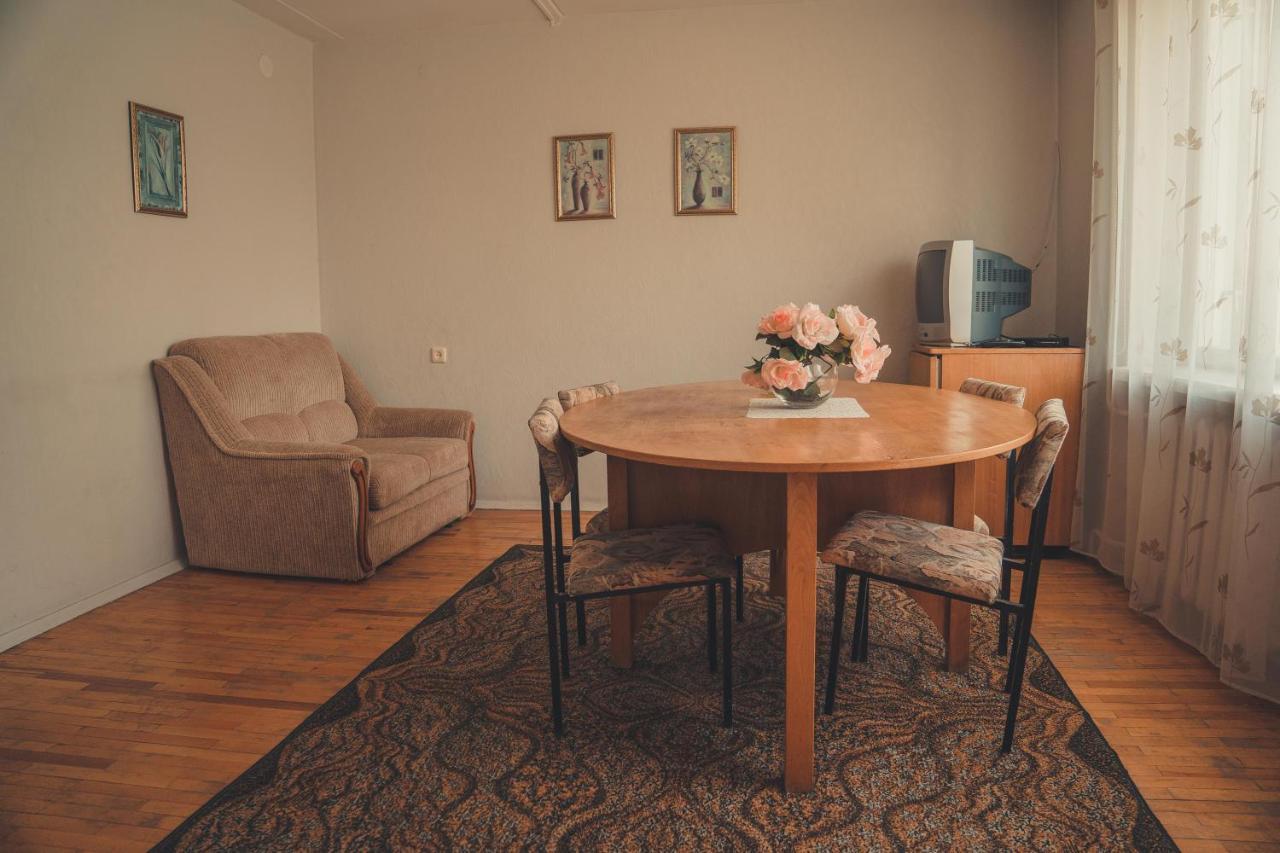 Hotell Paeaesuke Jõhvi Exteriör bild