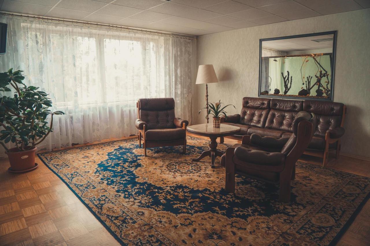 Hotell Paeaesuke Jõhvi Exteriör bild