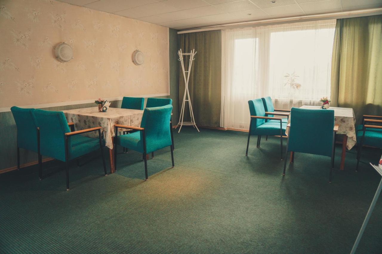Hotell Paeaesuke Jõhvi Exteriör bild