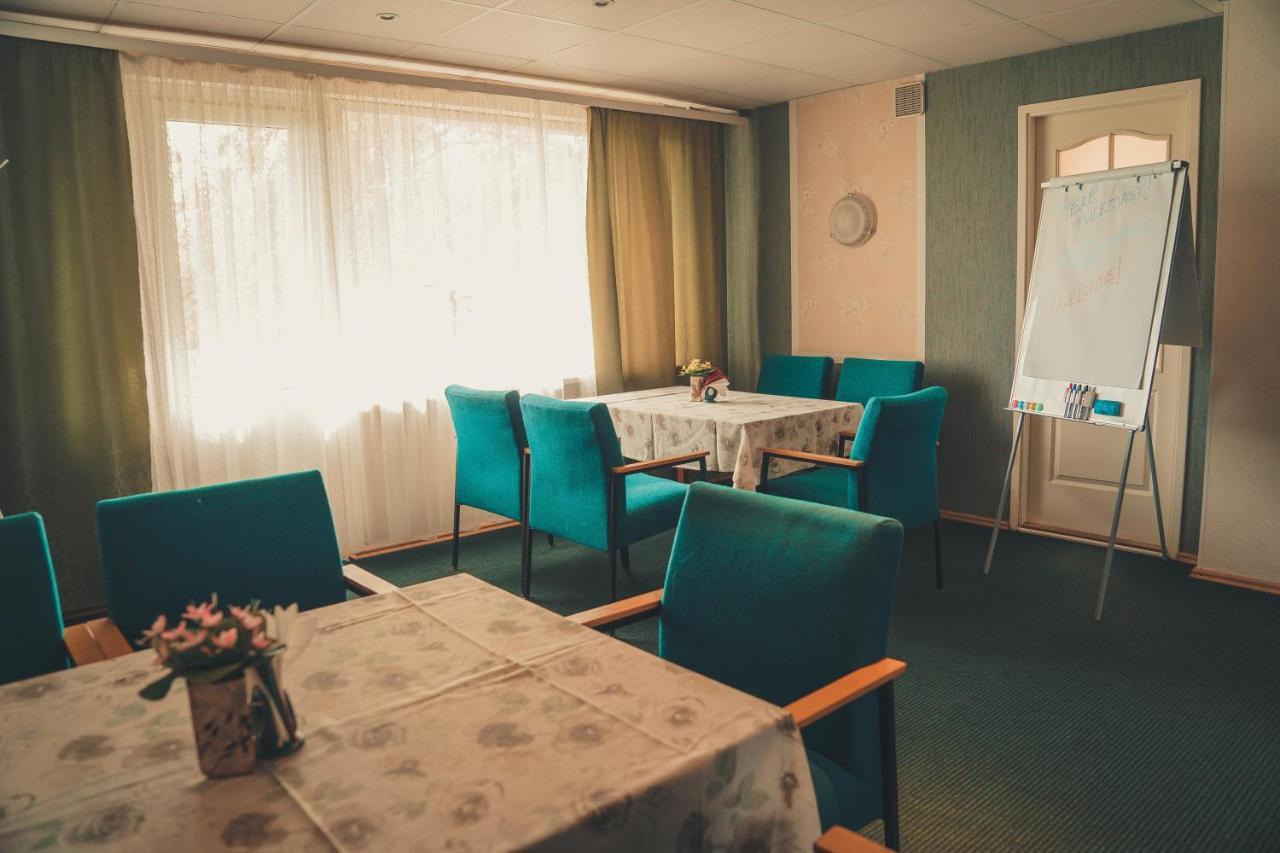 Hotell Paeaesuke Jõhvi Exteriör bild