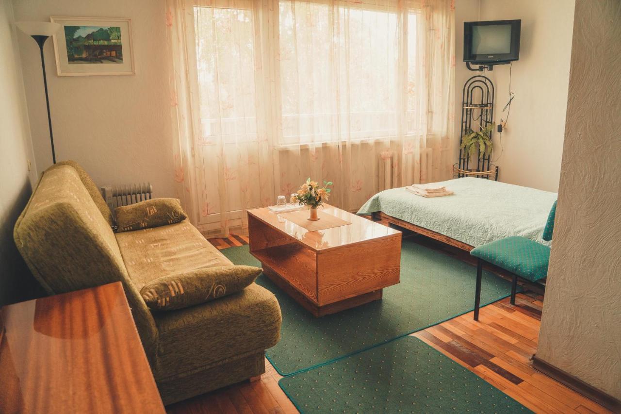 Hotell Paeaesuke Jõhvi Exteriör bild