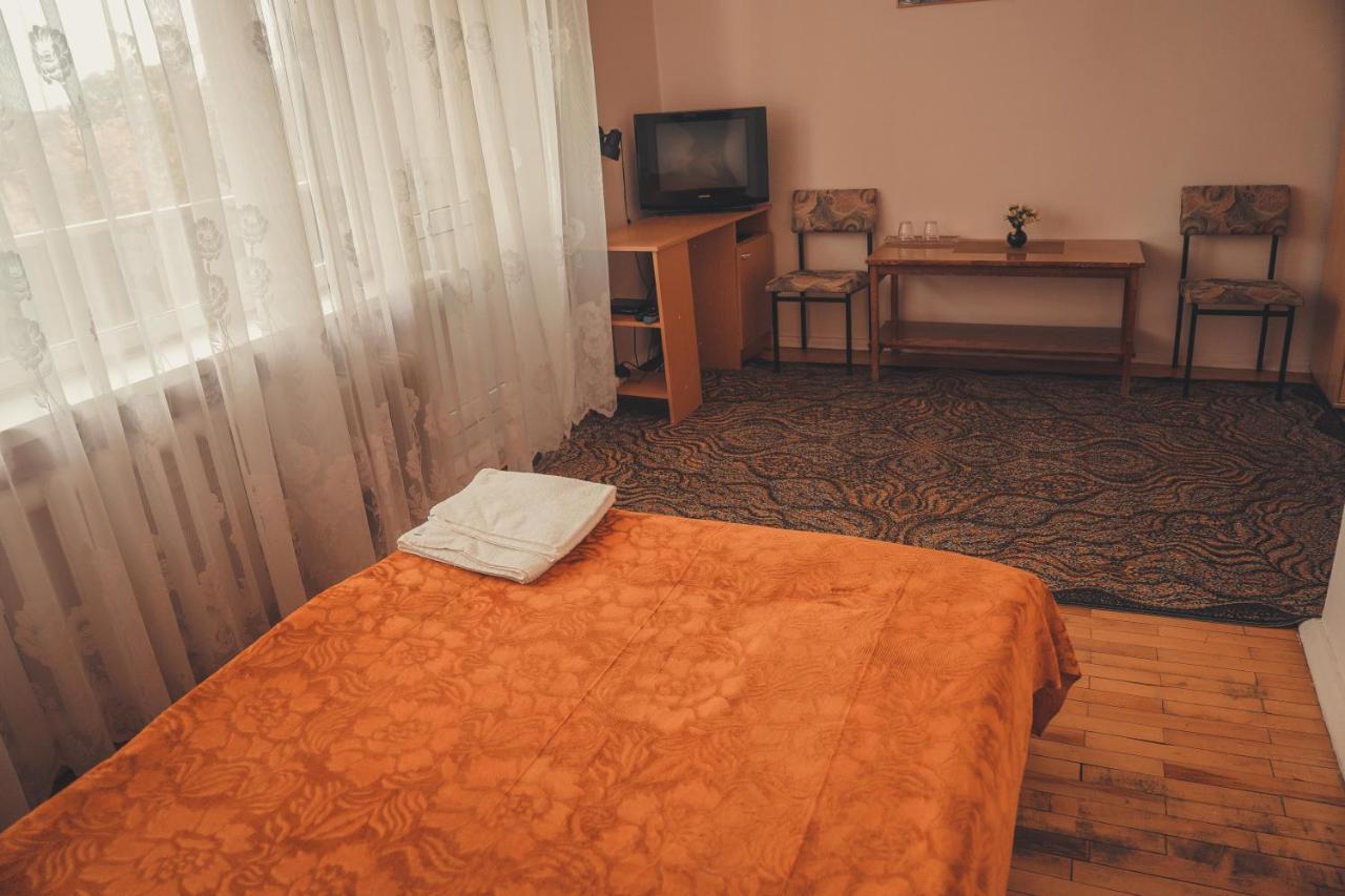 Hotell Paeaesuke Jõhvi Exteriör bild