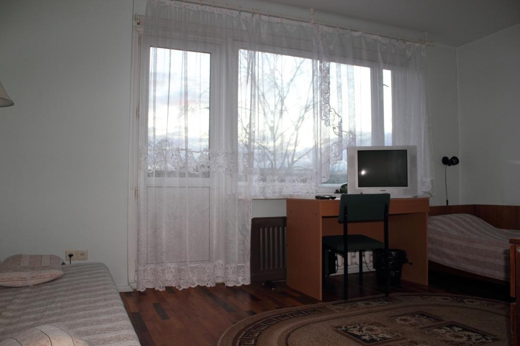 Hotell Paeaesuke Jõhvi Exteriör bild